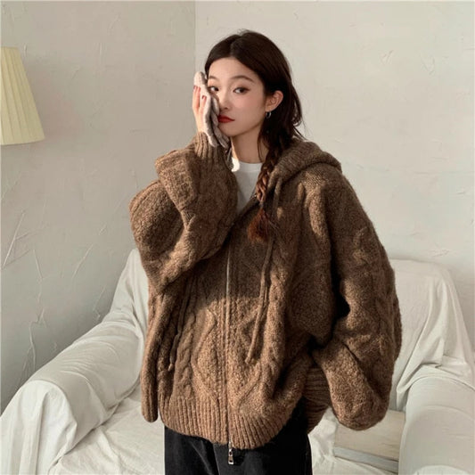 JO | Relaxed and timeless winter cardigan