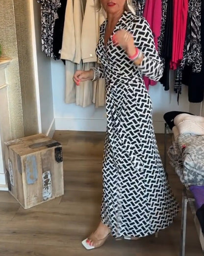 JO | Dresses with slimming features and prints