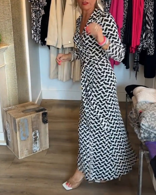JO | Dresses with slimming features and prints