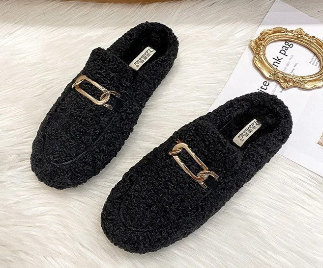 JO | Slip-on shoes | Warm and elegant
