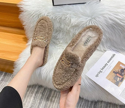 JO | Slip-on shoes | Warm and elegant