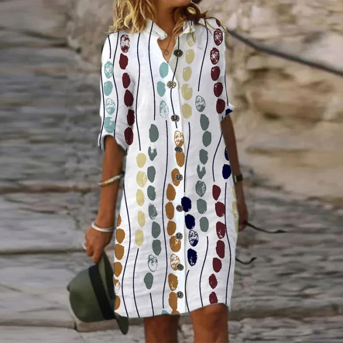 JO | Fashionable, straight-cut trapeze shirt with butterfly print, casual outfit