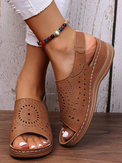 JO | - Vintage sandals with ethnic print and hollow perforation with Velcro fastening