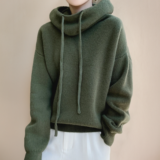 JO | Classic and elegant winter hoodie