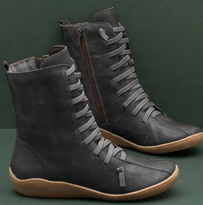 JO | Relaxed and timeless general boots