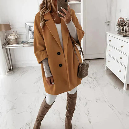 JO | Relaxed and timeless winter coat