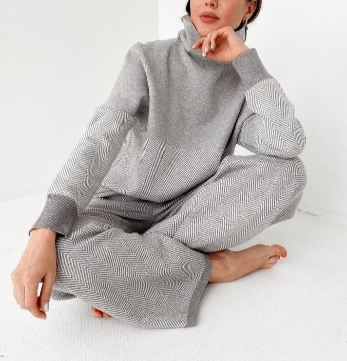 JO | Trendy and elegant winter dress
