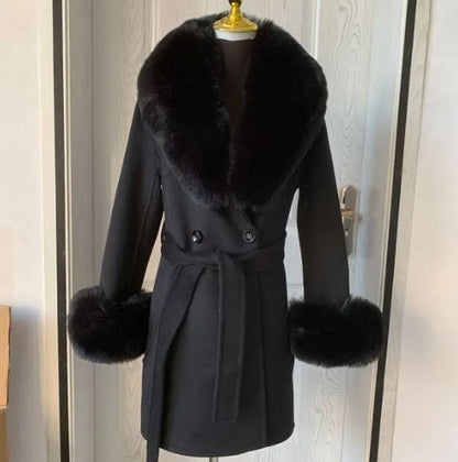 JO | Classic and elegant winter coat