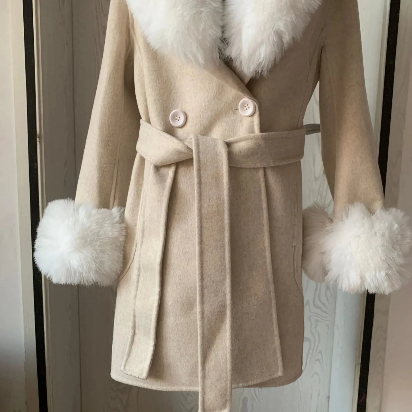 JO | Classic and elegant winter coat