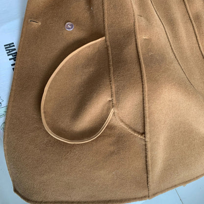 JO | Classic and elegant winter coat