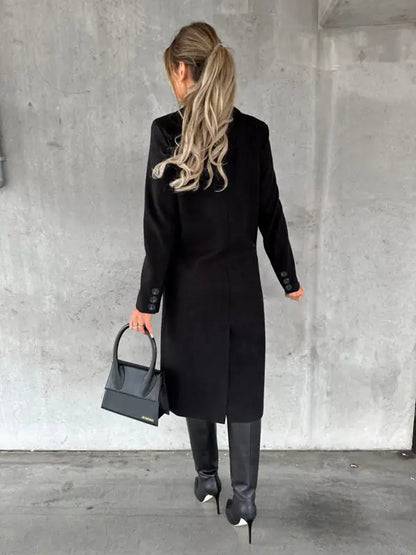 JO | Timeless and elegant coat