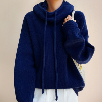 JO | Classic and elegant winter hoodie