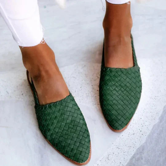 JO | handmade flat sandals