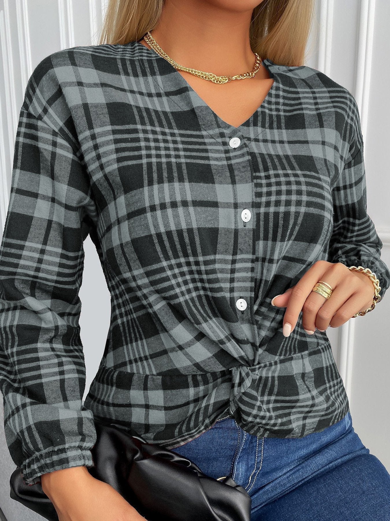 JO | Fashionable casual winter blouse